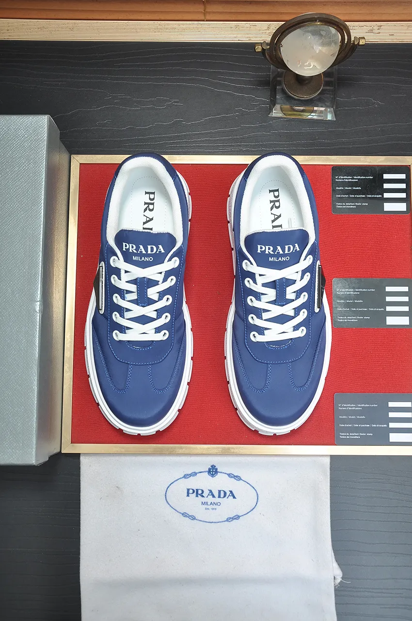 Men's shoes 💰580💶 [PRADA] Top original items, new seasonal styles, high-quality original items, top-grade high-mercerized cowhide combined with original breathable fabric + imported glue, imported stretch fabric inside with original cowhide feet, original thick outsole! Quality guaranteed! Code 38-45 (45 customized)